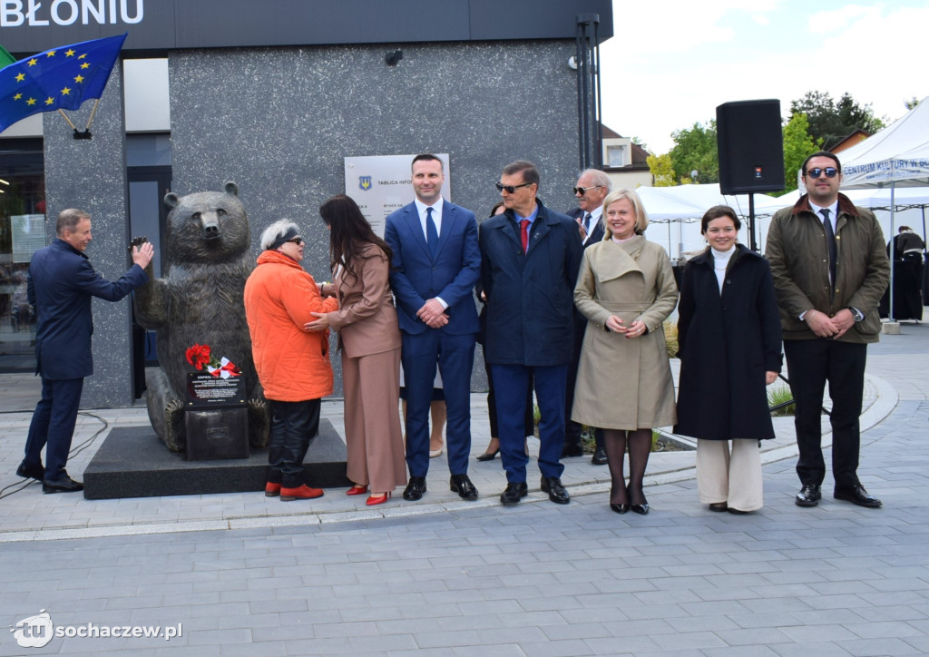 Pomnik misia Wojtka w Błoniu odsłonięty