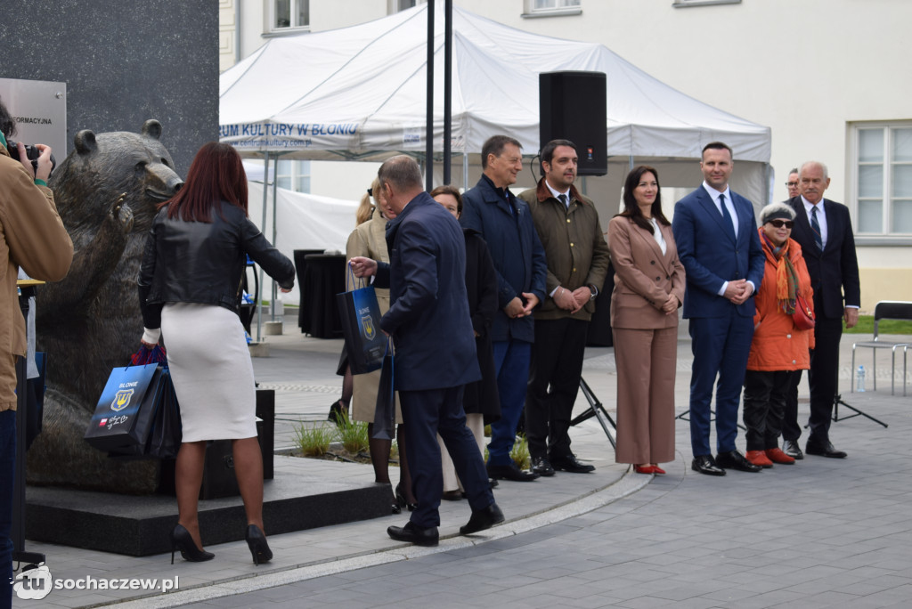 Pomnik misia Wojtka w Błoniu odsłonięty