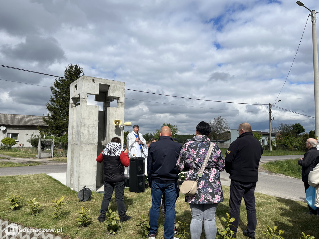 Nowa kapliczka w Gawłowie poświęcona