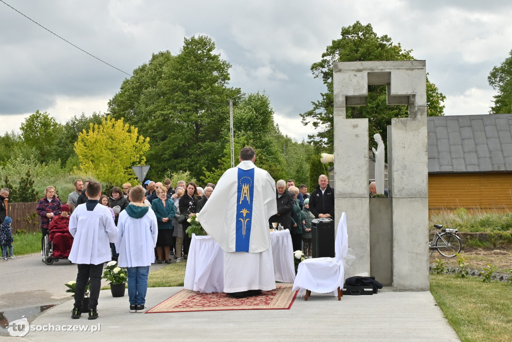 Nowa kapliczka w Gawłowie poświęcona