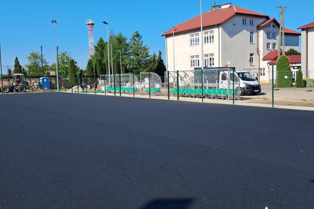Budowa boiska w Janowie postępuje