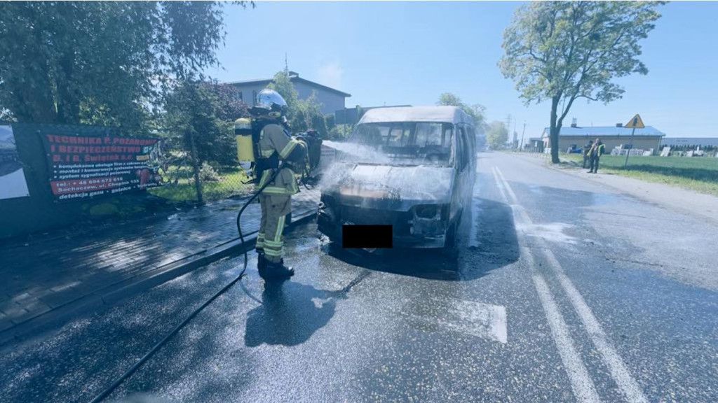 Pożar busa w Topołowej