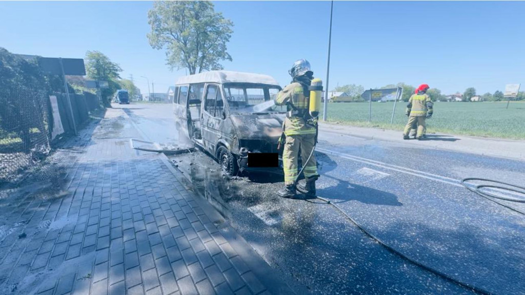 Pożar busa w Topołowej