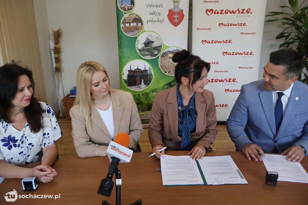 Nowy autobus szkolny dla Gminy Kampinos: podpisano umowę