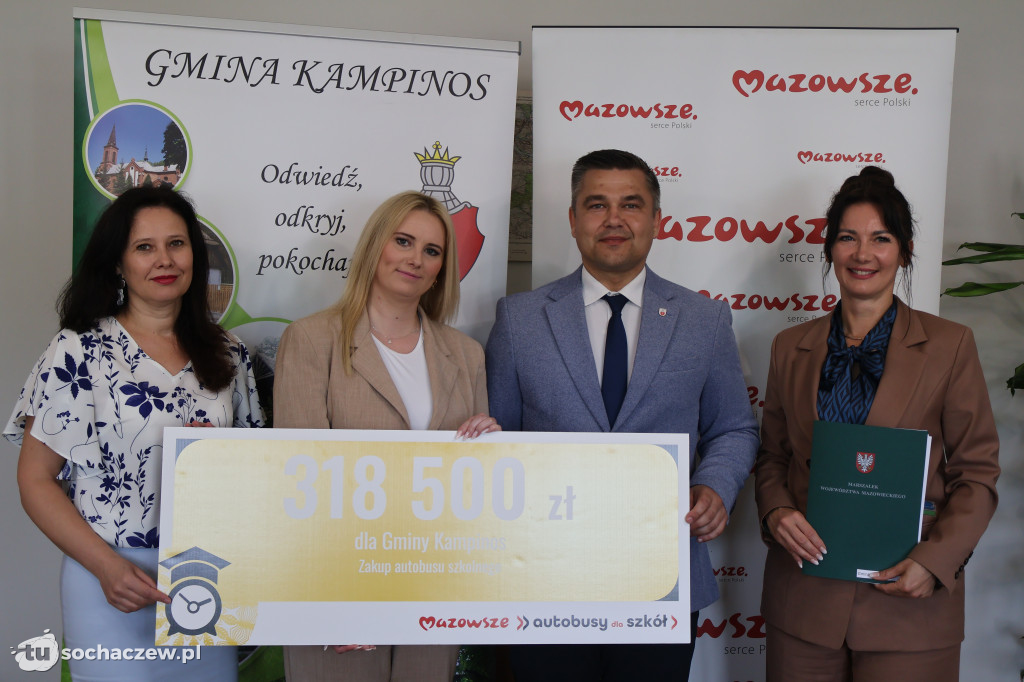 Nowy autobus szkolny dla Gminy Kampinos: podpisano umowę