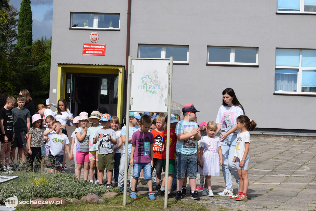 Plac zabaw w Młodzieszynie otwarty