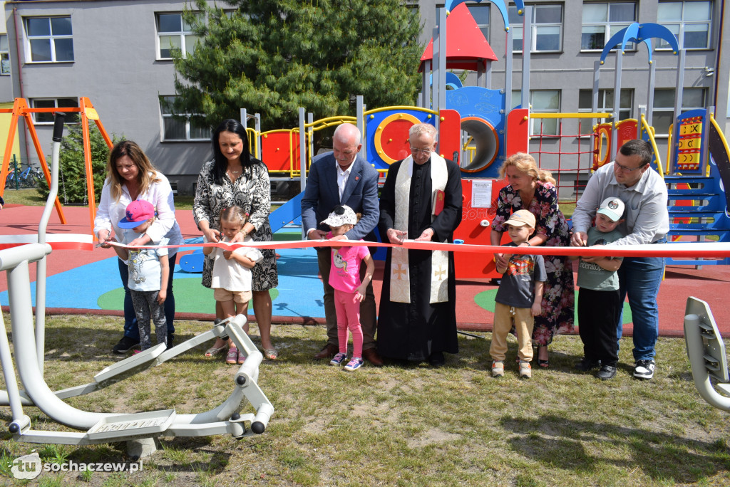 Plac zabaw w Młodzieszynie otwarty