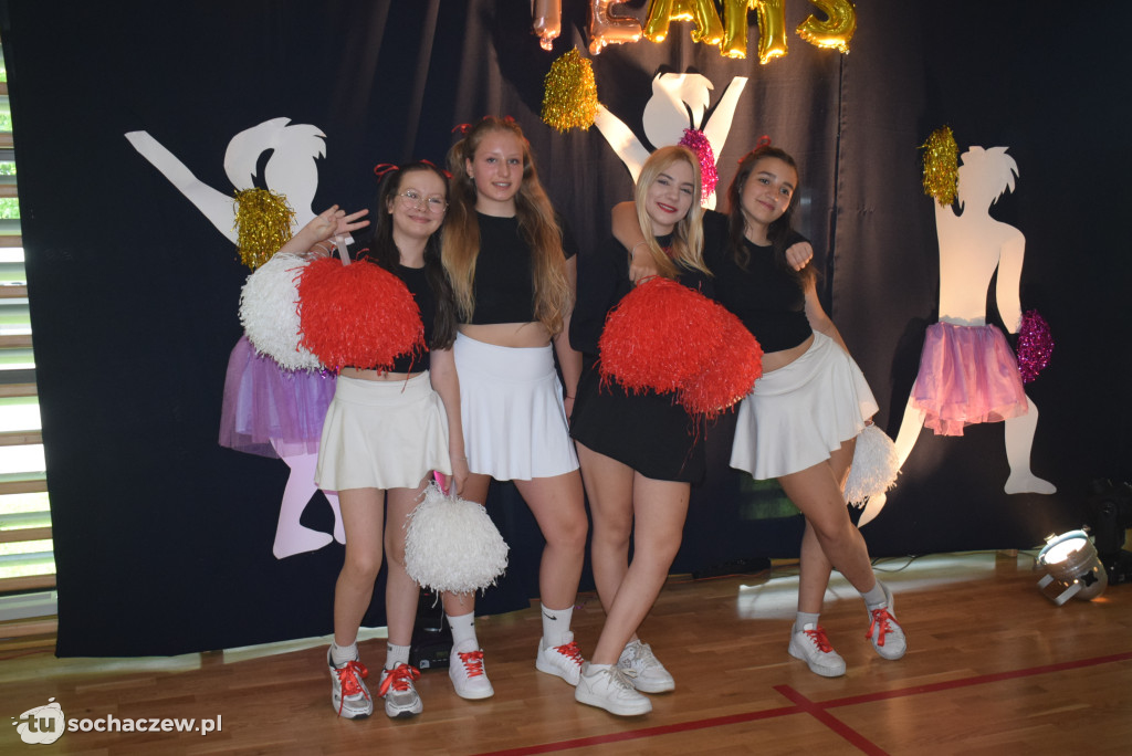 Cheerleader`s team za nami