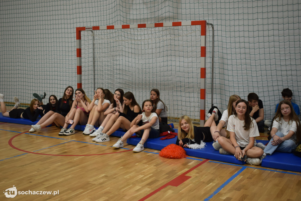 Cheerleader`s team za nami