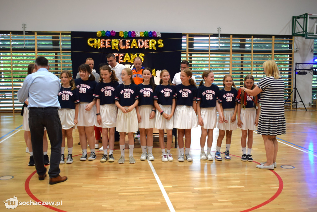 Cheerleader`s team za nami