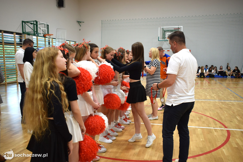 Cheerleader`s team za nami