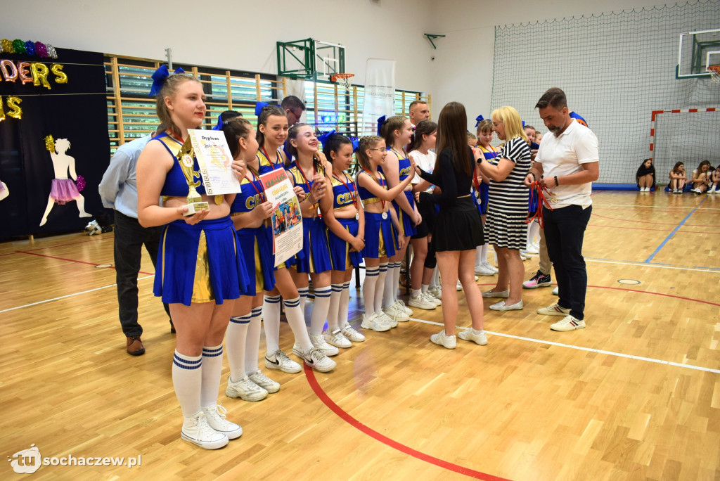 Cheerleader`s team za nami