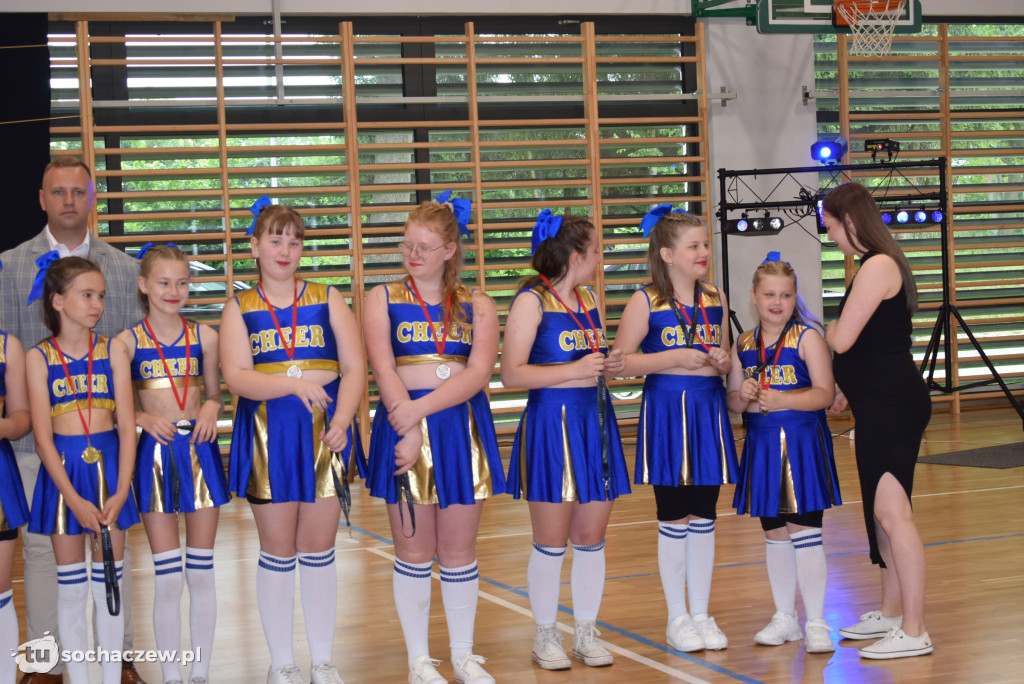 Cheerleader`s team za nami