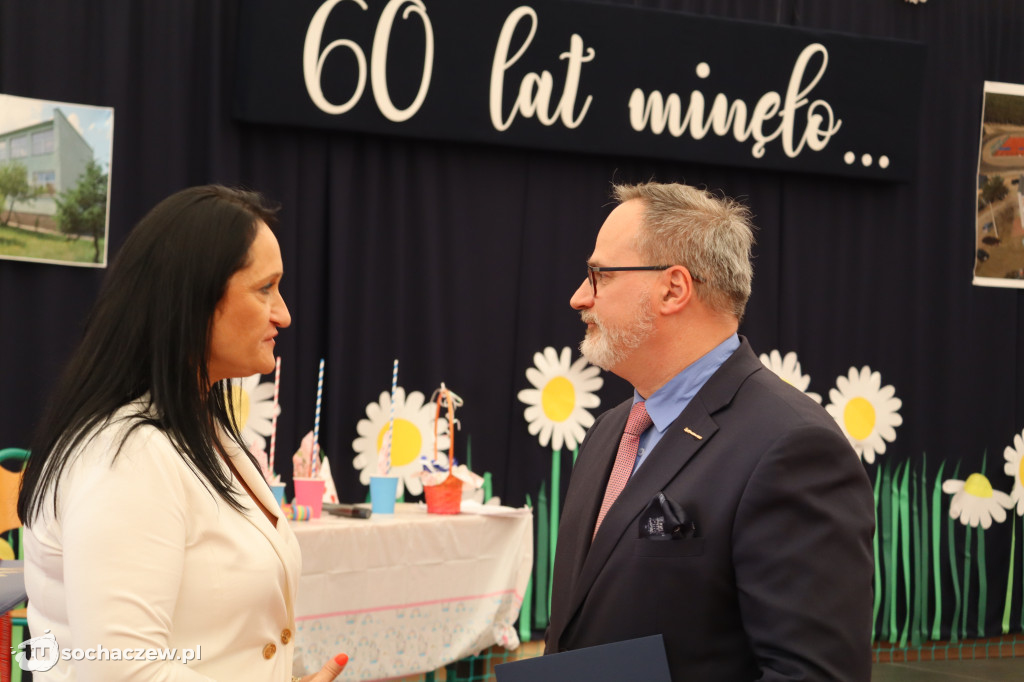 Szkoła w Kamionie ma 60 lat i... nową halę