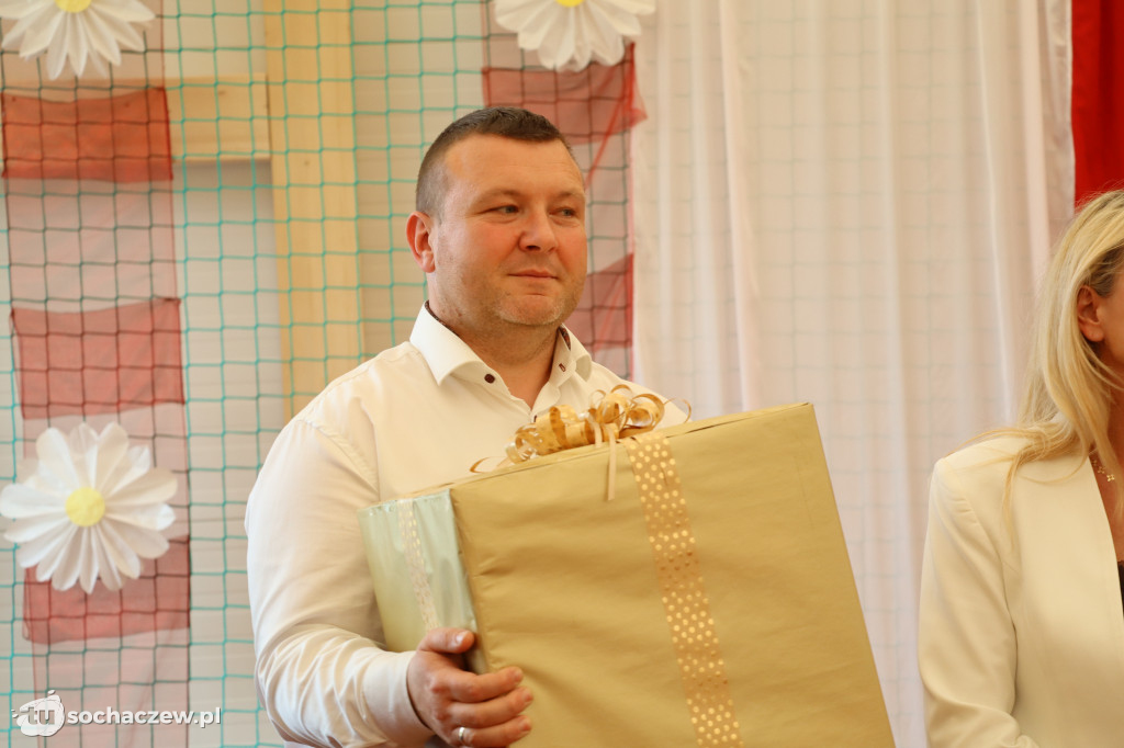 Szkoła w Kamionie ma 60 lat i... nową halę