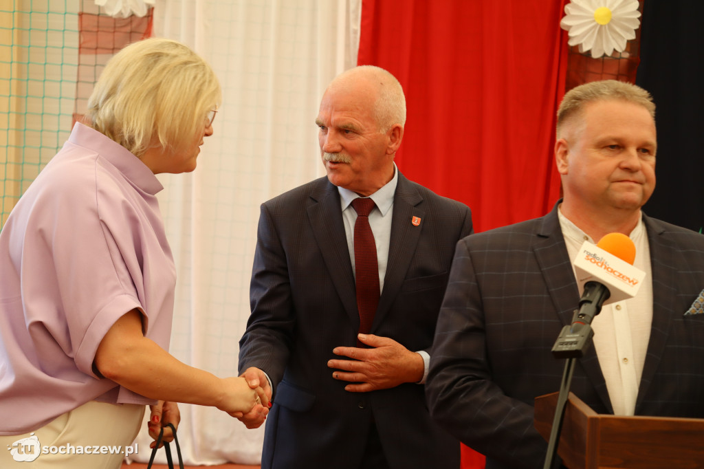 Szkoła w Kamionie ma 60 lat i... nową halę