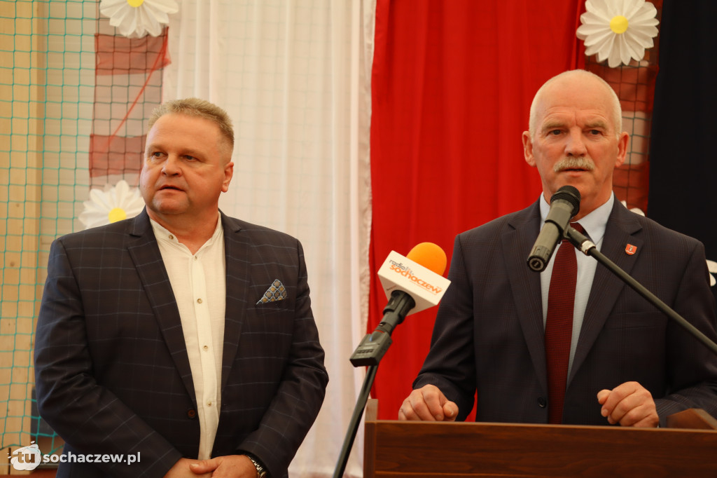 Szkoła w Kamionie ma 60 lat i... nową halę