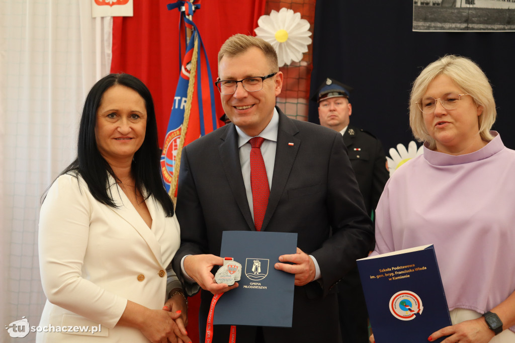 Szkoła w Kamionie ma 60 lat i... nową halę