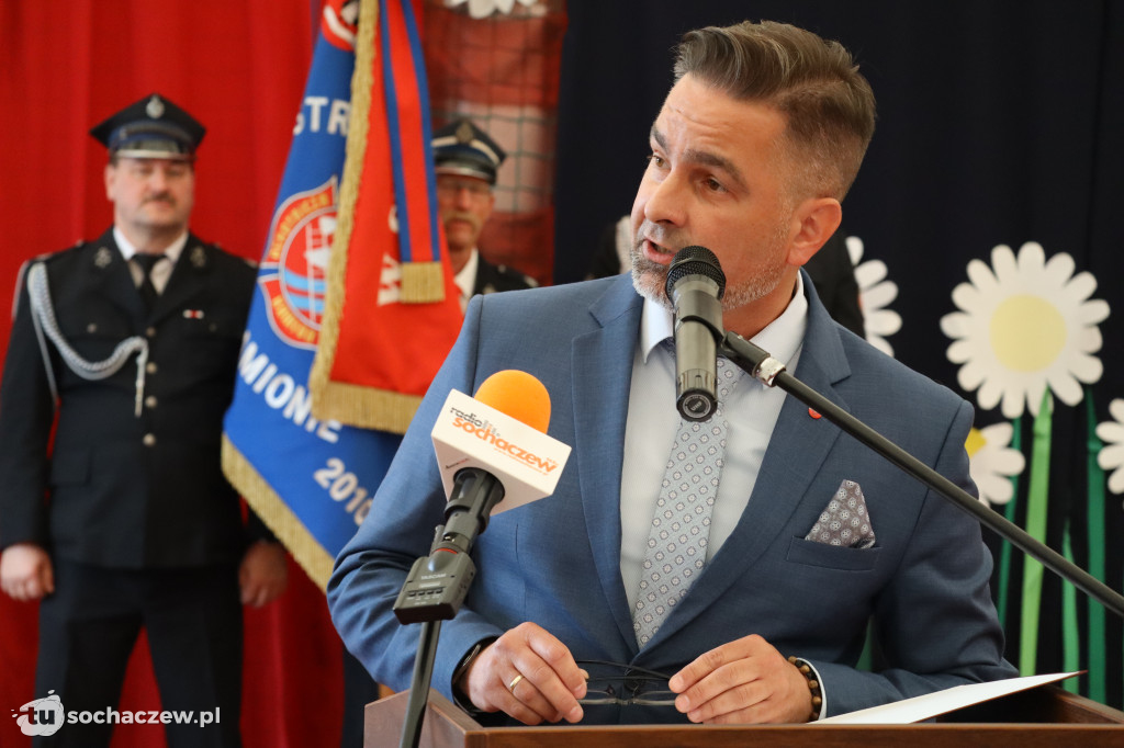 Szkoła w Kamionie ma 60 lat i... nową halę