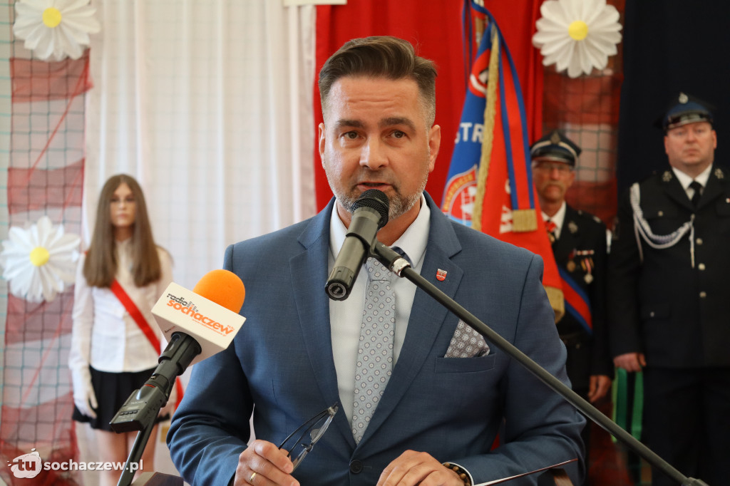Szkoła w Kamionie ma 60 lat i... nową halę