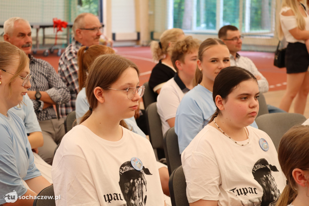 Szkoła w Kamionie ma 60 lat i... nową halę