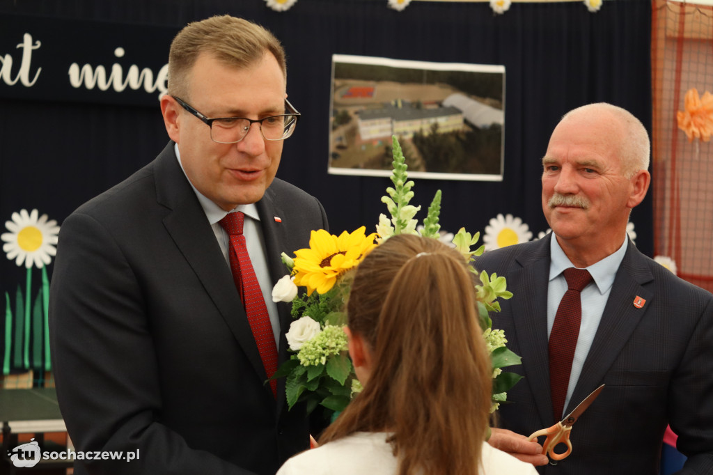 Szkoła w Kamionie ma 60 lat i... nową halę