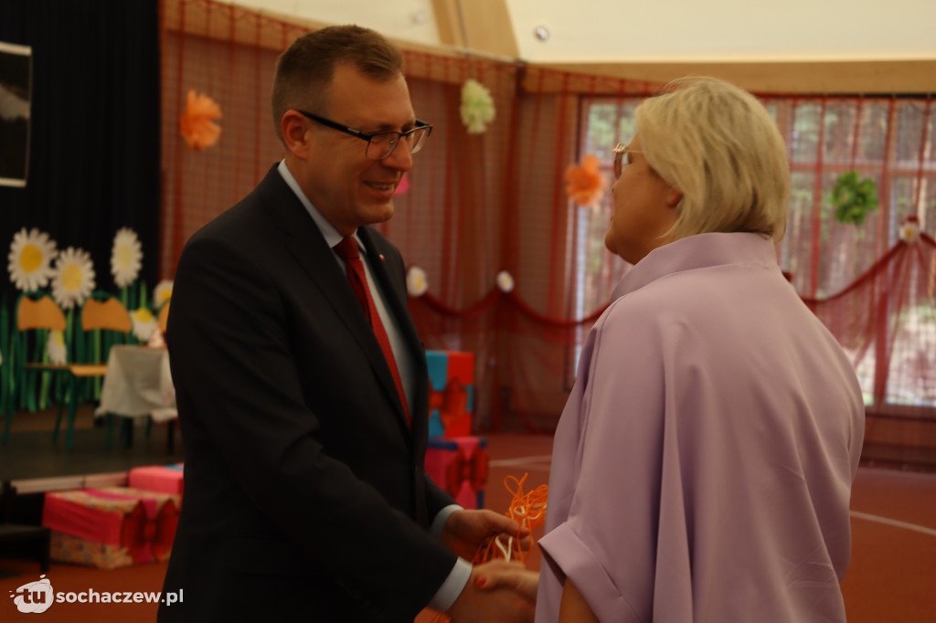 Szkoła w Kamionie ma 60 lat i... nową halę
