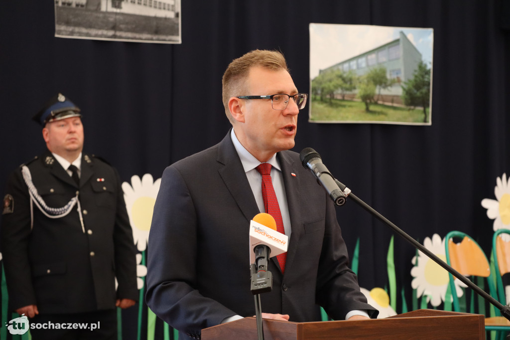 Szkoła w Kamionie ma 60 lat i... nową halę