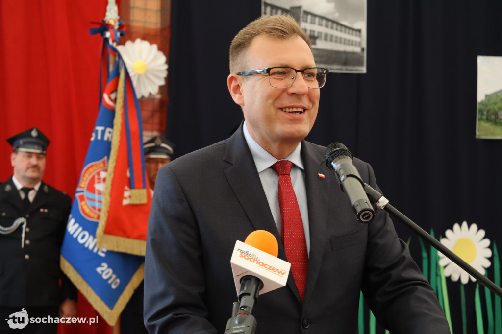 Szkoła w Kamionie ma 60 lat i... nową halę