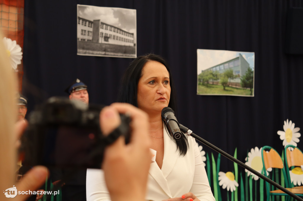 Szkoła w Kamionie ma 60 lat i... nową halę