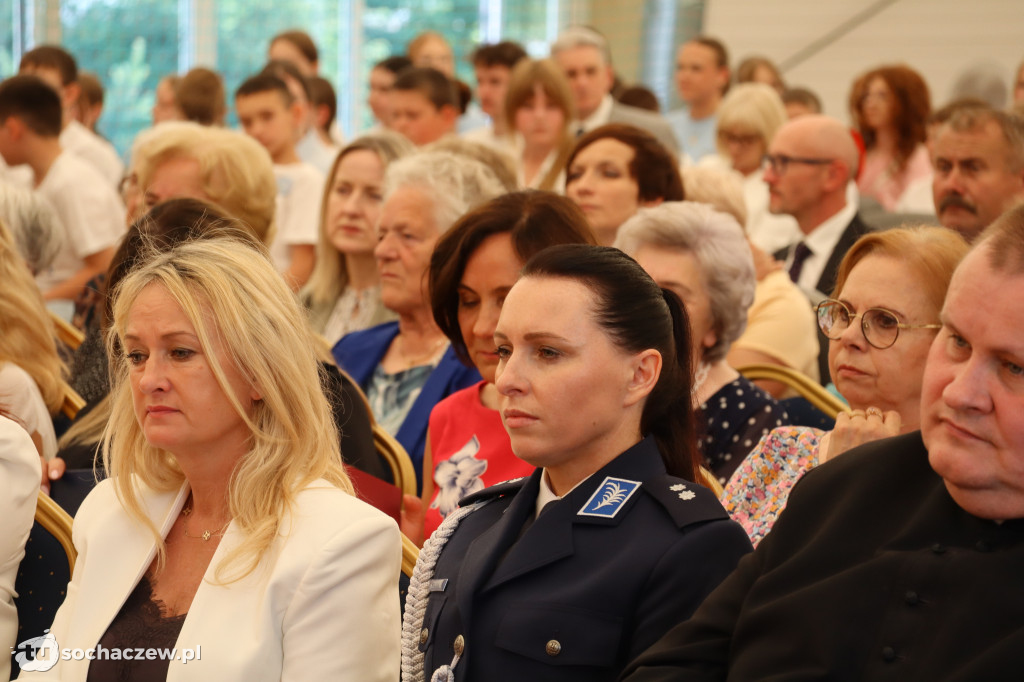 Szkoła w Kamionie ma 60 lat i... nową halę