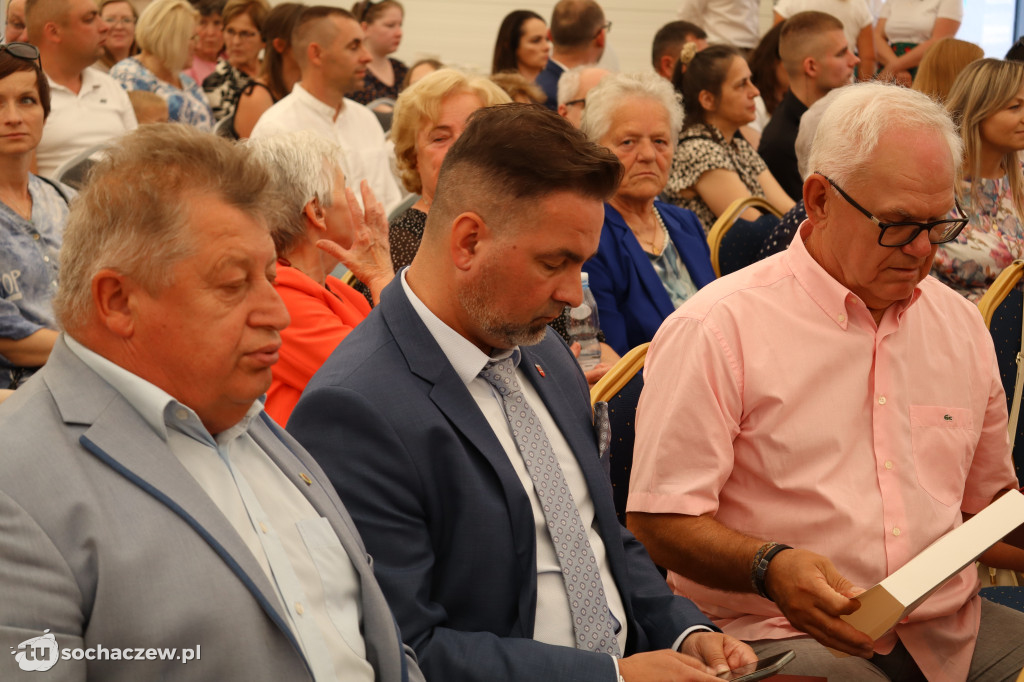 Szkoła w Kamionie ma 60 lat i... nową halę