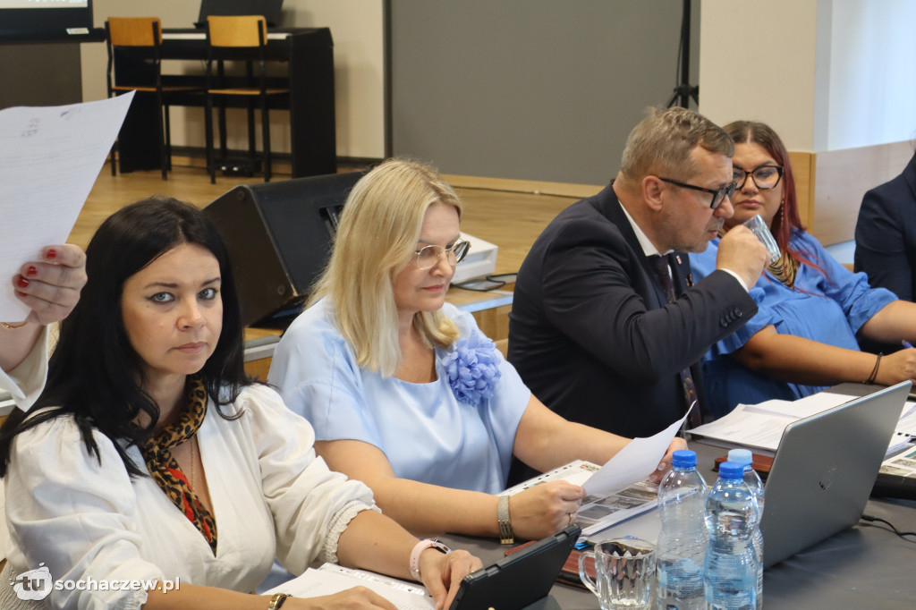 Wójt Jan Kraśniewski z absolutorium i wotum zaufania