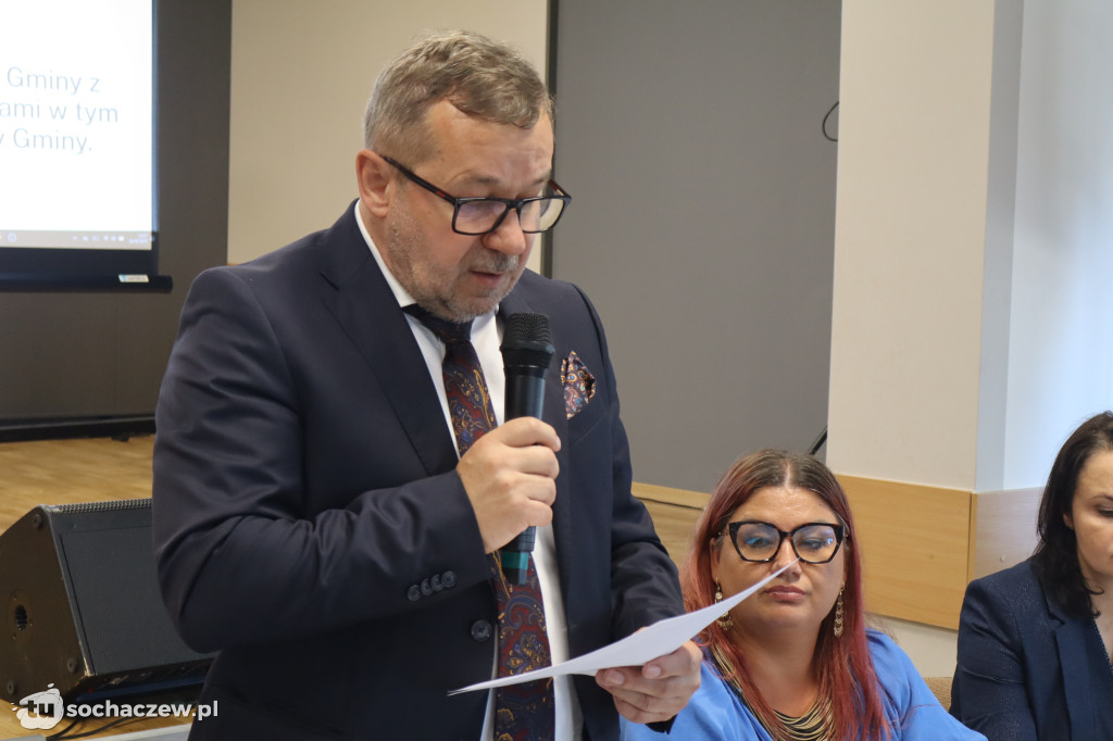 Wójt Jan Kraśniewski z absolutorium i wotum zaufania