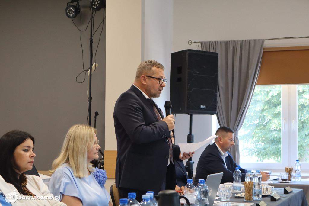 Wójt Jan Kraśniewski z absolutorium i wotum zaufania