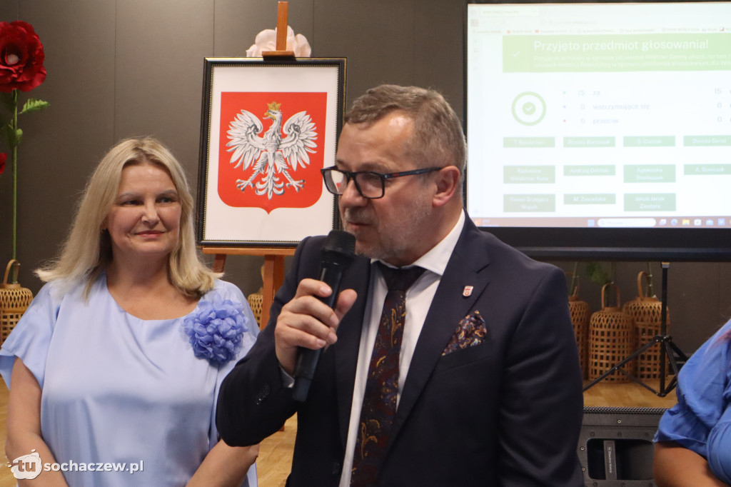Wójt Jan Kraśniewski z absolutorium i wotum zaufania