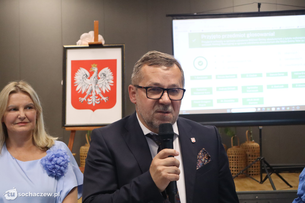 Wójt Jan Kraśniewski z absolutorium i wotum zaufania