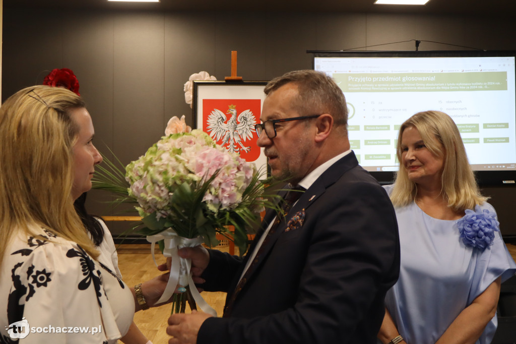Wójt Jan Kraśniewski z absolutorium i wotum zaufania