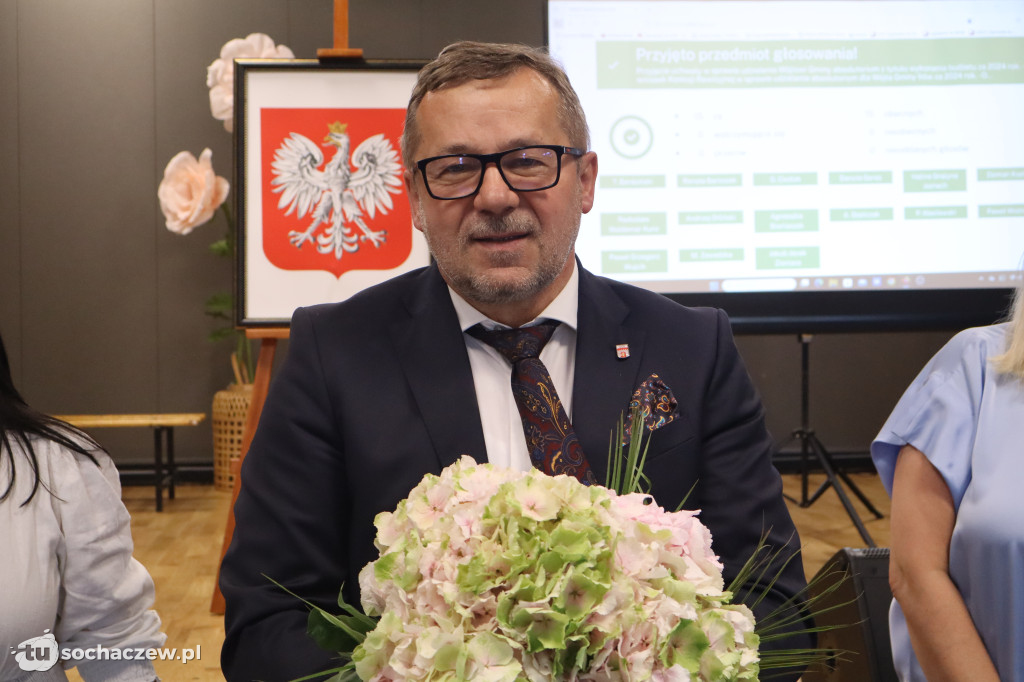 Wójt Jan Kraśniewski z absolutorium i wotum zaufania
