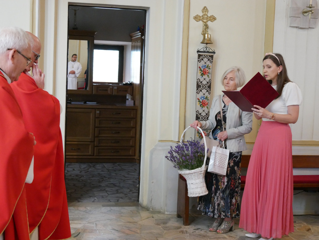 Pożegnanie księdza z Młodzieszyna