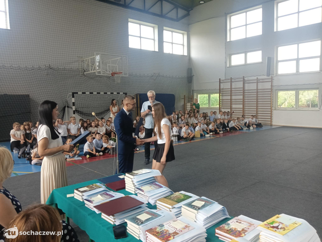 Stypendia Wójta Gminy Rybno dla uczniów wręczone