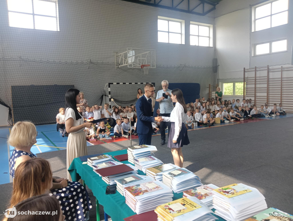 Stypendia Wójta Gminy Rybno dla uczniów wręczone
