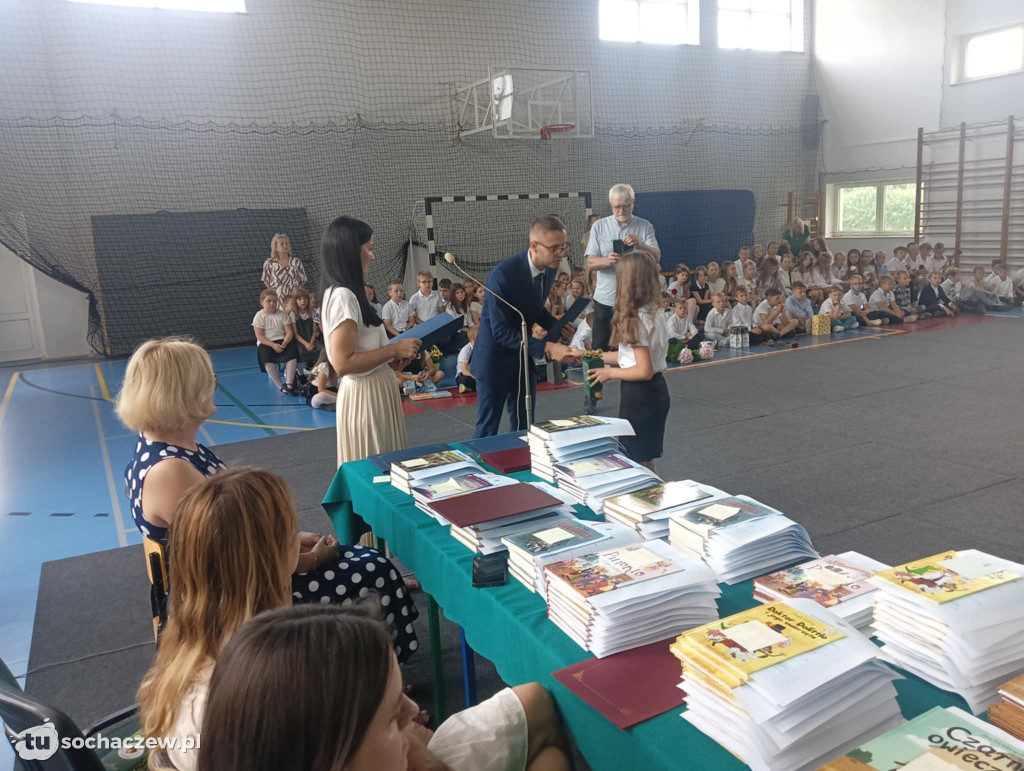 Stypendia Wójta Gminy Rybno dla uczniów wręczone