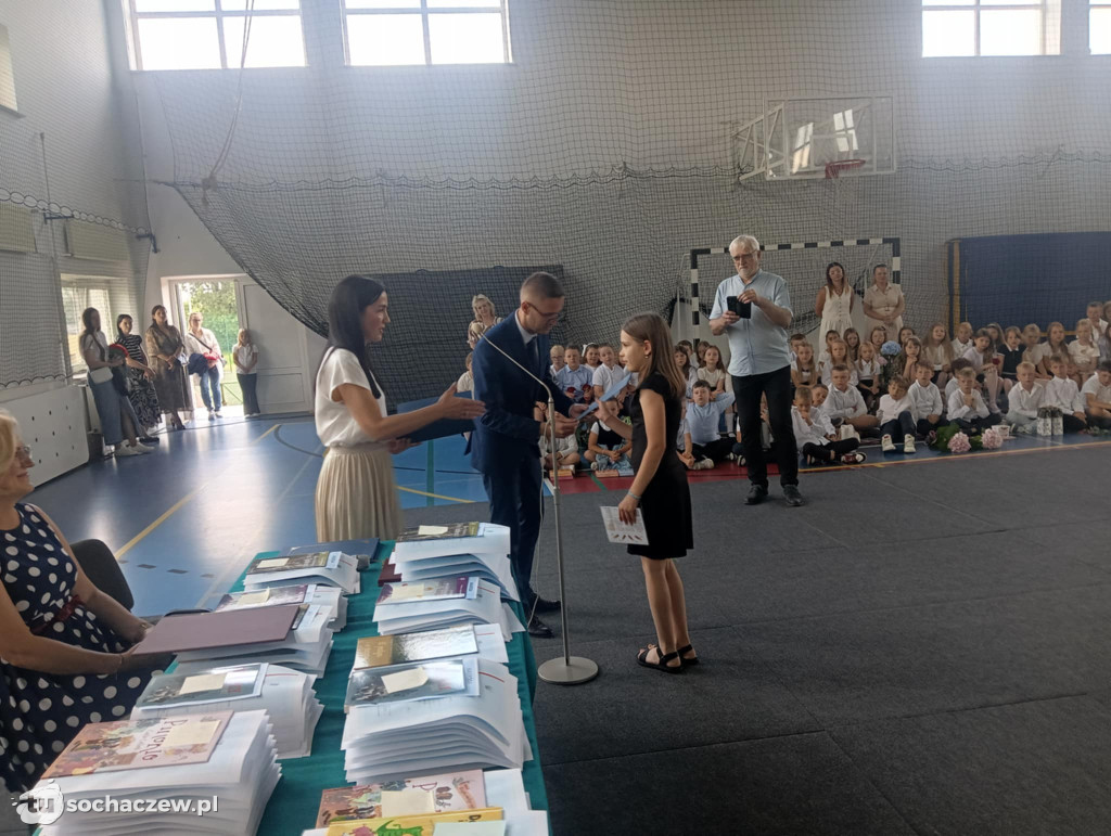 Stypendia Wójta Gminy Rybno dla uczniów wręczone