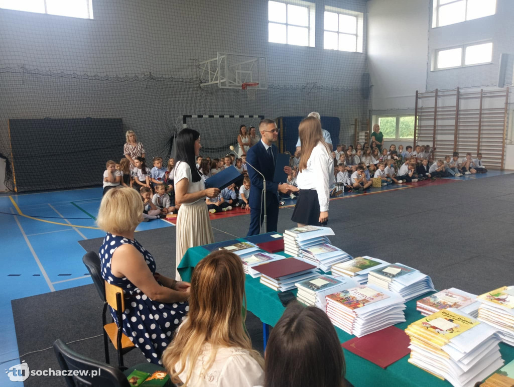 Stypendia Wójta Gminy Rybno dla uczniów wręczone