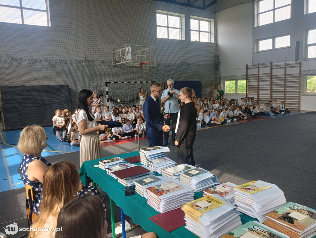 Stypendia Wójta Gminy Rybno dla uczniów wręczone