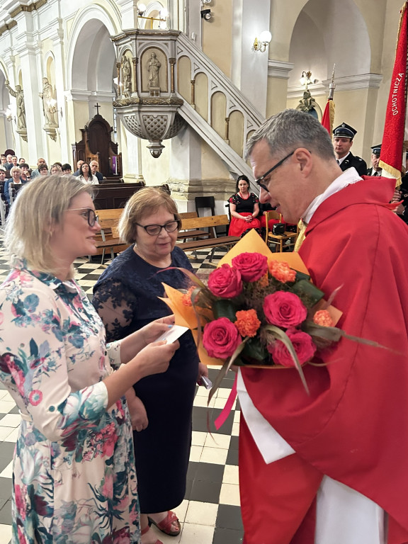 Szymanów: pożegnali jednego, powitali drugiego księdza