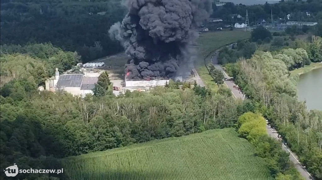 Pożar na terenie zakładu chemicznego w Boryszewie