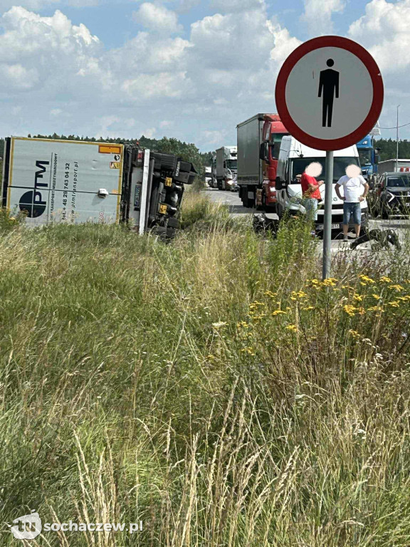 Wypadek na DK 50 w Młodzieszynie
