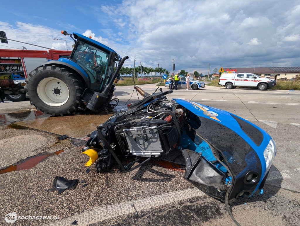 Wypadek na DK 50 w Młodzieszynie
